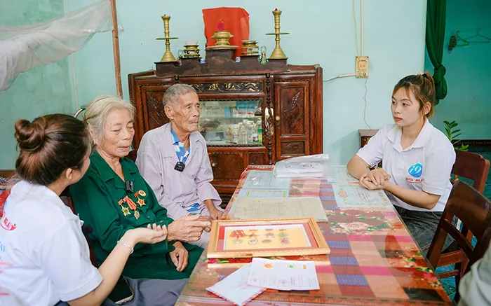 Hình ảnh: Suncity 888 cung cấp hỗ trợ khách hàng 24/7 và quy trình giải quyết tranh chấp minh bạch cho người chơi cá cược trực tuyến